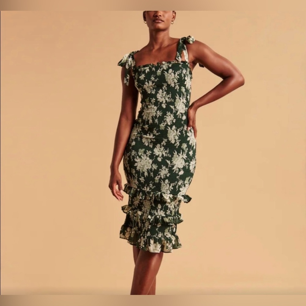 Abercrombie & Fitch Tie Strap Smocked Midi Dress - Size S - Green